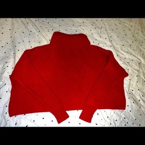 Hollister Oversized Knit Cropped Turtle Neck Sweater. Excellent Condition.